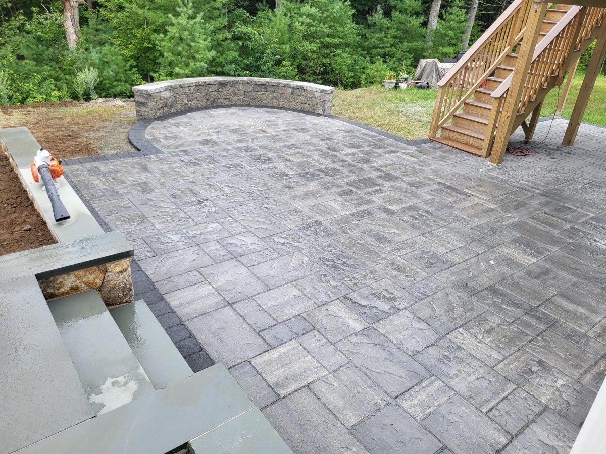 G&G LANDSCAPING SERVICES LLC